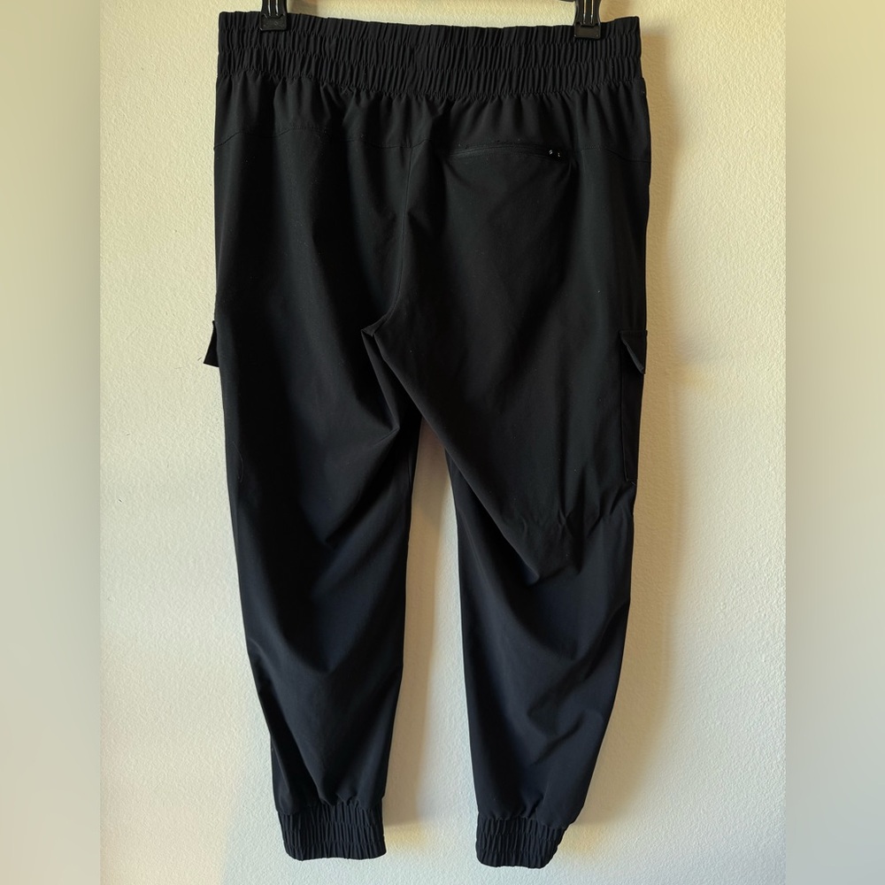 All in Motion Black Activewear Cargo Jogger Pants - Picture 2 of 3
